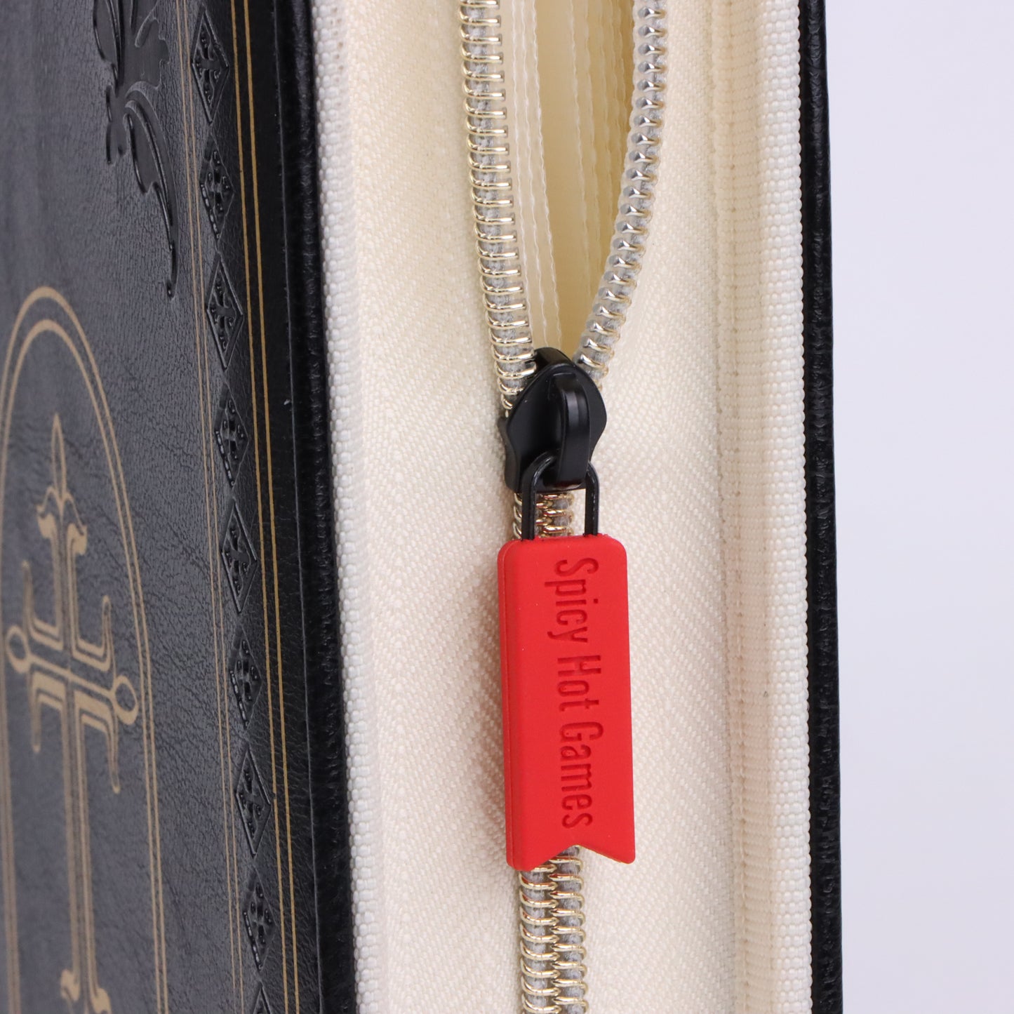 Trinity 4-Pocket Trading Card Binder